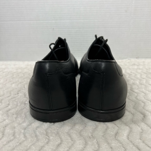 Gucci Men's Sz 11 US 12 Black Classic Leather Formal Cap Toe Slip on Oxford - Picture 6 of 16